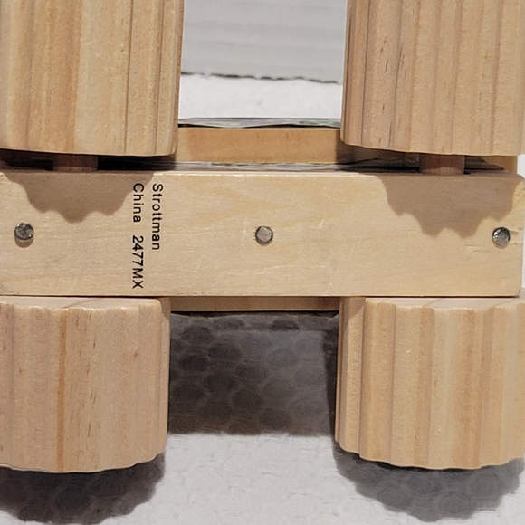 Monster Jam Grave Digger exclusive 2017 real wood building toy assembled - Picture 16 of 16